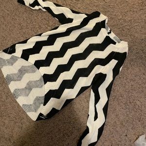 Black&White High-Low Stripped Sweater